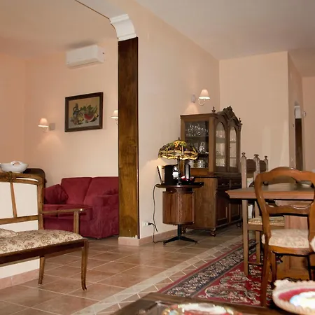 Relais La Mimosa 3* 폰티니아